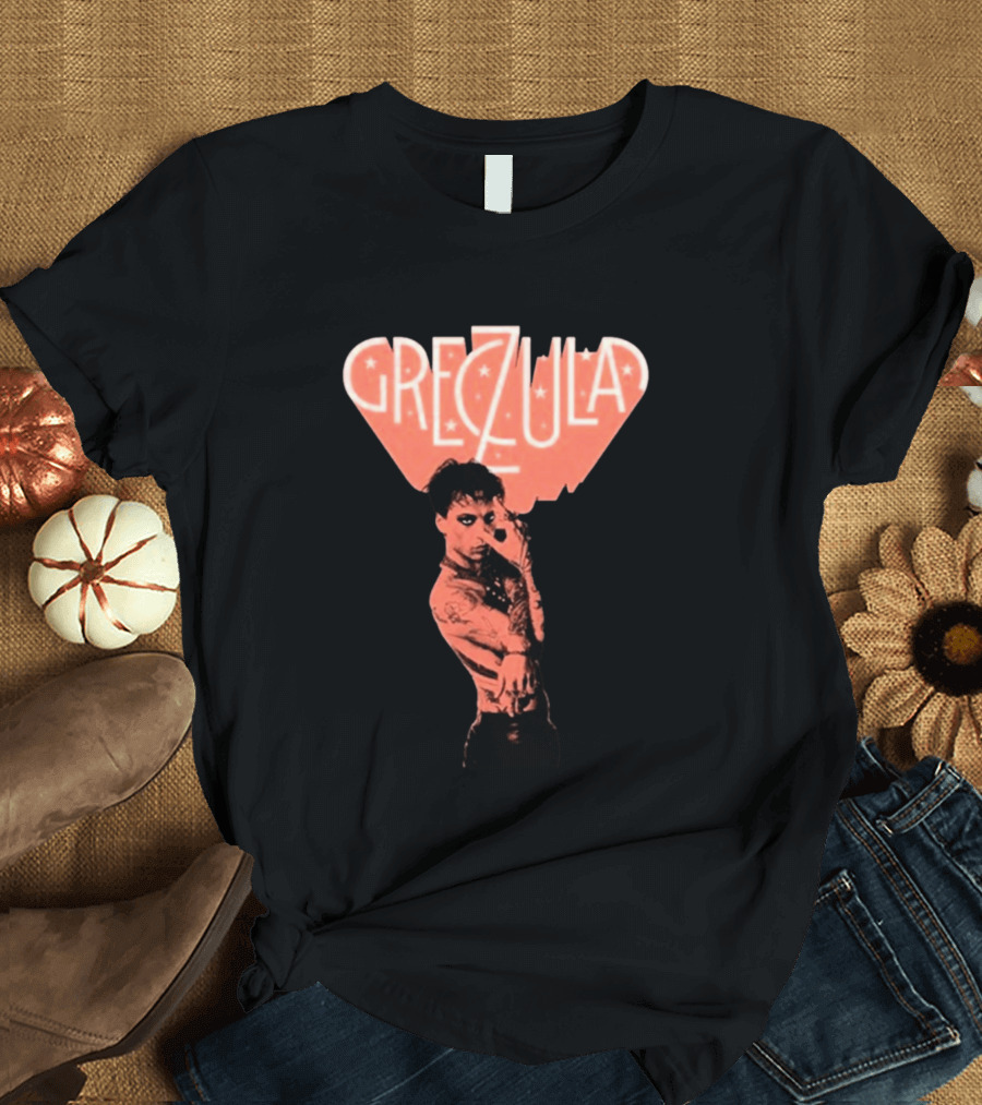 Greczula Tour Tattooed Performer With Edgy T-Shirt