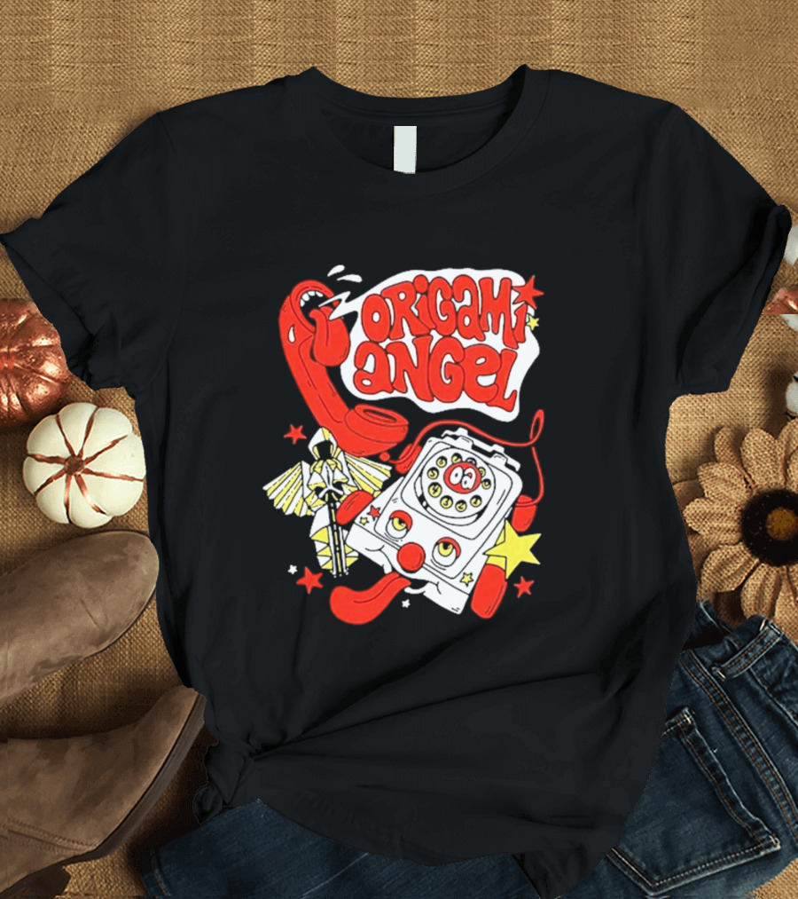 Origami Angel Retro Phone Illustration With Stars And Wings T-Shirt