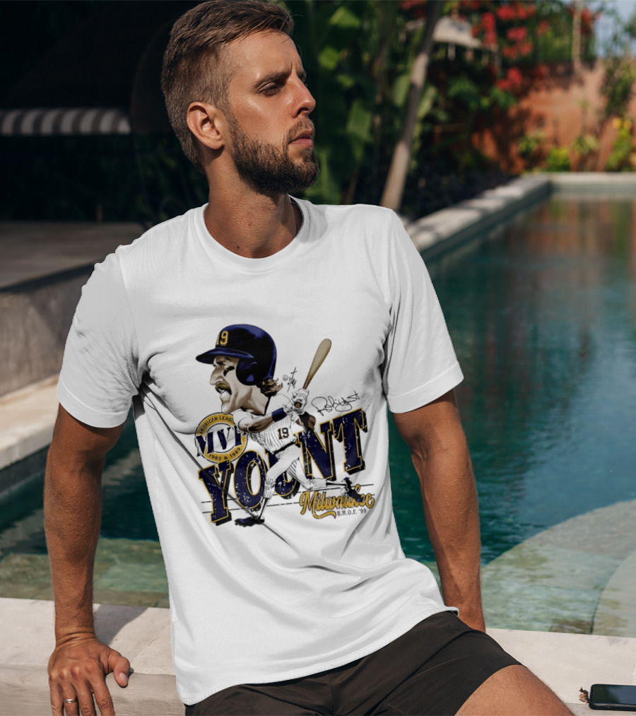 Robin Yount Milwaukee MVP American League 1982 1989 Milwaukee B.O.C. '90 T-Shirt