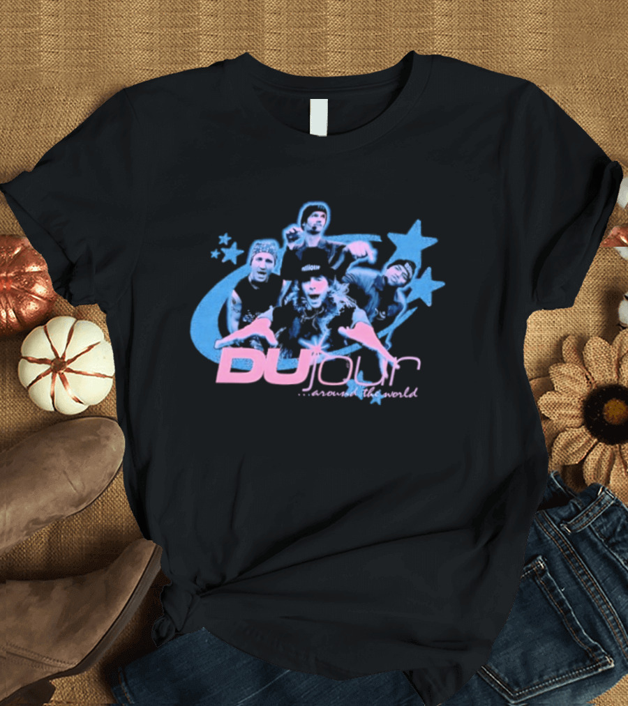 Dujour Band Around The World Josie And The Pussycats Stars T-Shirt