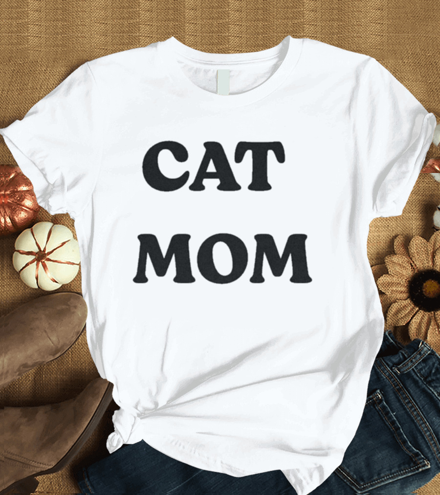 Cat Mom T-Shirt