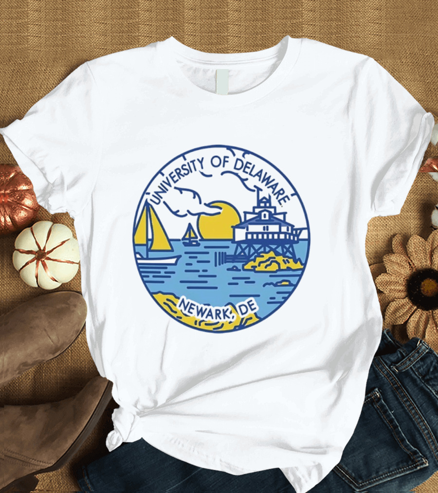 University Of Delaware Newark DE Scenic Coastal Sunset T-Shirt