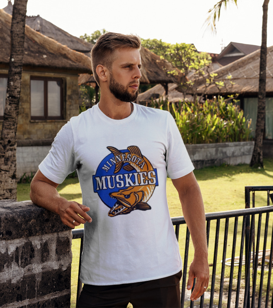 Minnesota Muskies Fishing Muskie T-Shirt