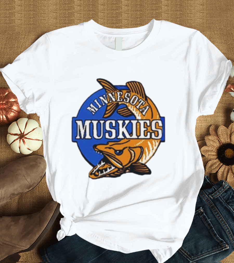 Minnesota Muskies Fishing Muskie T-Shirt