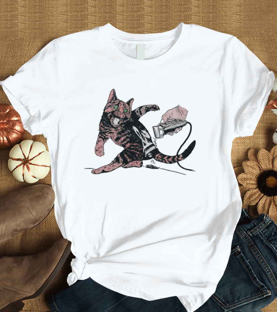 Shaving Cat Crazy Tabby Pet Grooming Clipper Reaction T-Shirt
