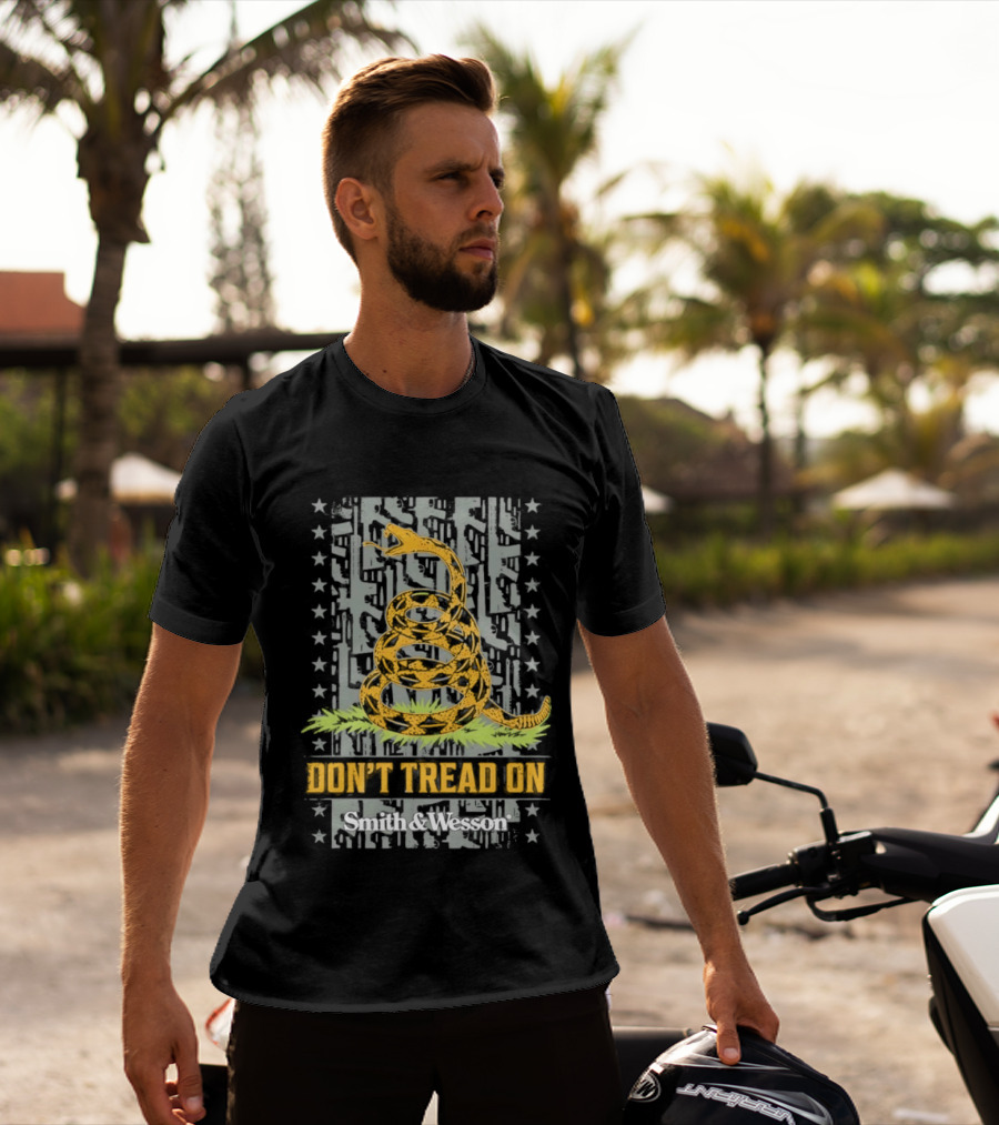 Don't Tread On Me Smith And Wesson Gadsden Flag Coiled Snake T-Shirt