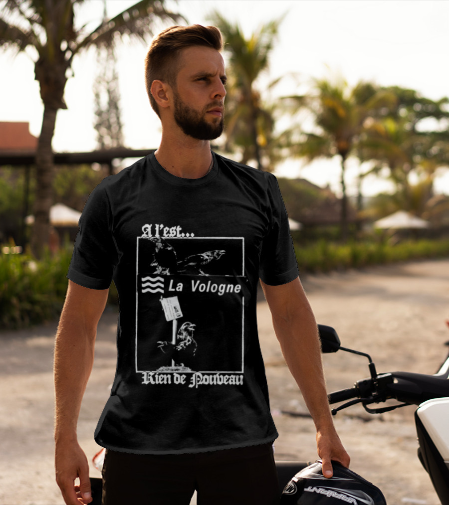 A L'Est La Vologne Rien De Nouveau Raven T-Shirt