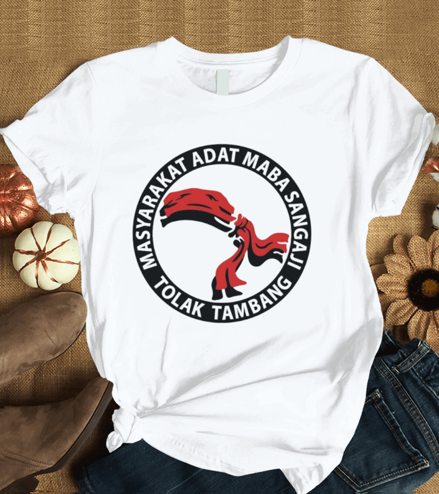 Masyarakat Adat Maba Sangaji Tolak Tambang Red Scarf T-Shirt