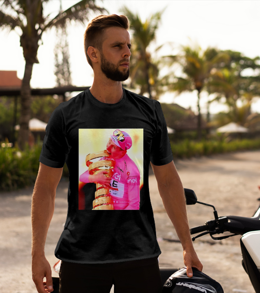 Tadej Pogacar 2024 Giro D'Italia Trophy Celebration In Pink Jersey T-Shirt