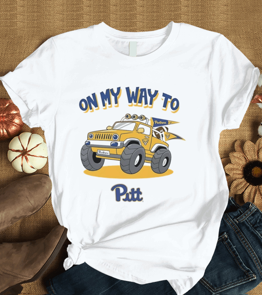 On My Way To Pitt Panthers Jeep With Flags And Tires T-Shirt