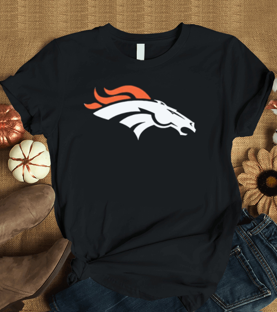Denver Broncos Damn Right I Am A Broncos Now And Forever Signatures Two Sided T-Shirt