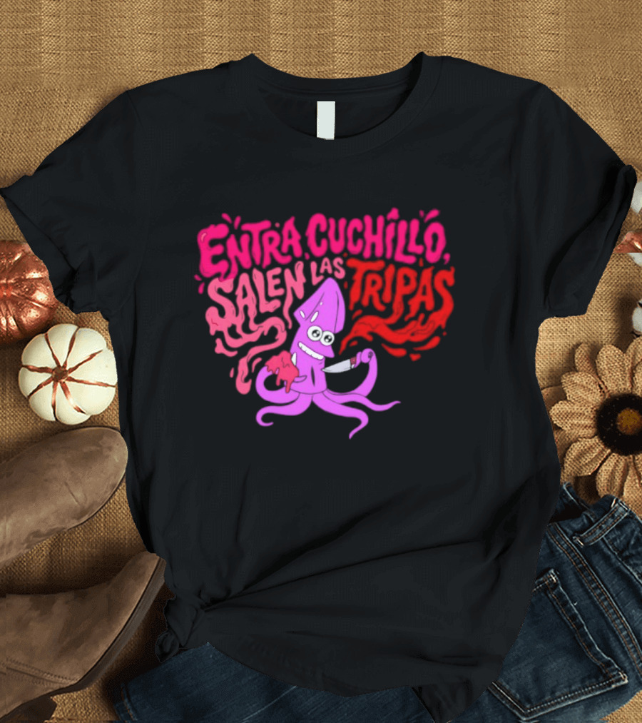 Entra Cuchillo Salen Las Tripas Squid Cartoon Knife Fun T-Shirt