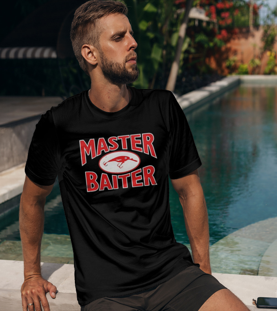 Master Baiter Fishing Lure Nostalgic Humor Décor T-Shirt