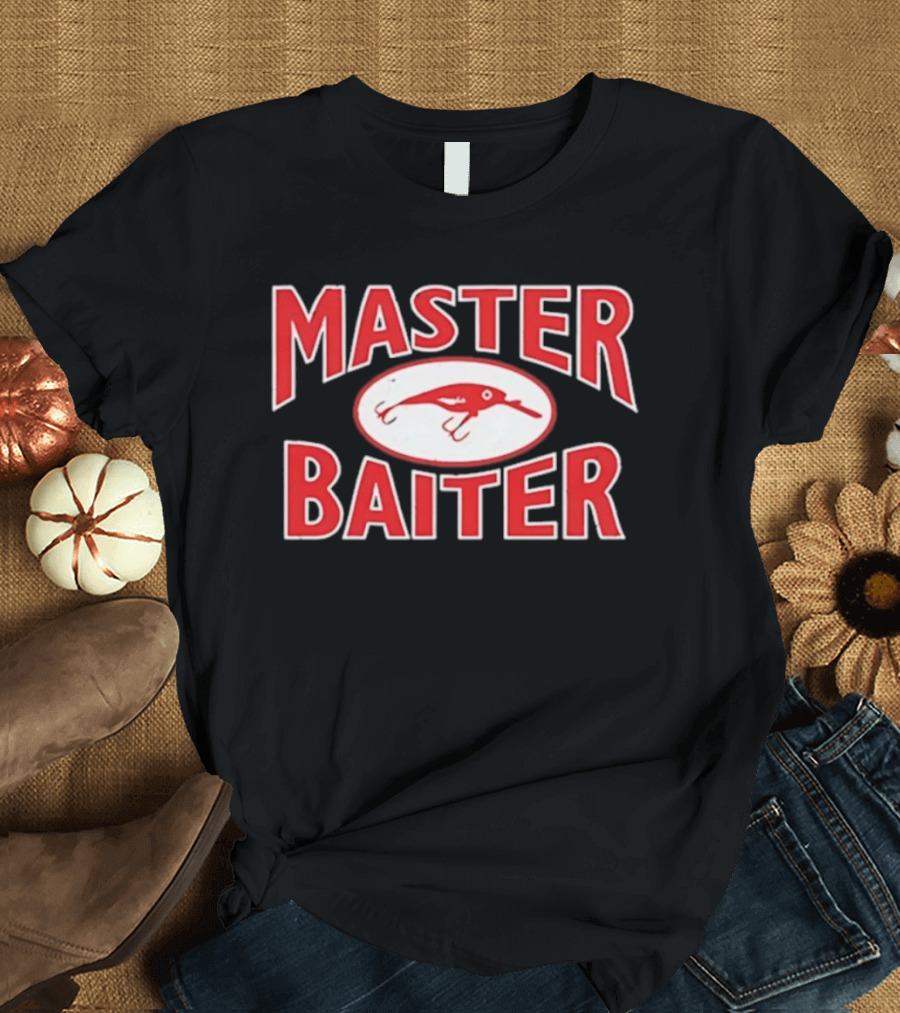 Master Baiter Fishing Lure Nostalgic Humor Décor T-Shirt