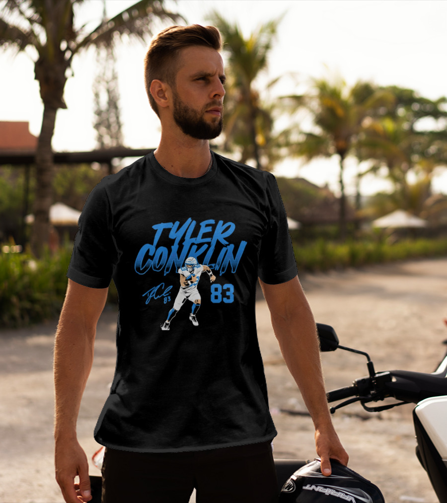 TYLER CONKLIN 83 Detroit Lions Dynamic Pose T-Shirt