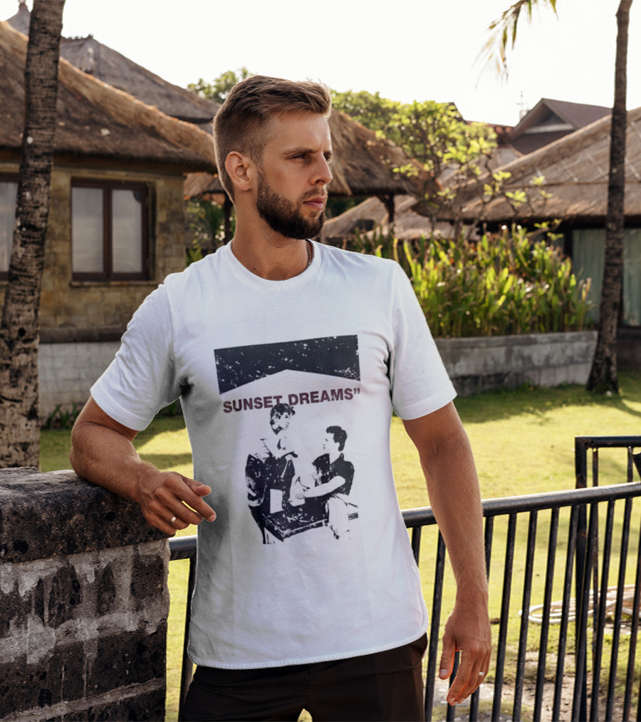 SUNSET DREAMS Streetwear T-Shirt