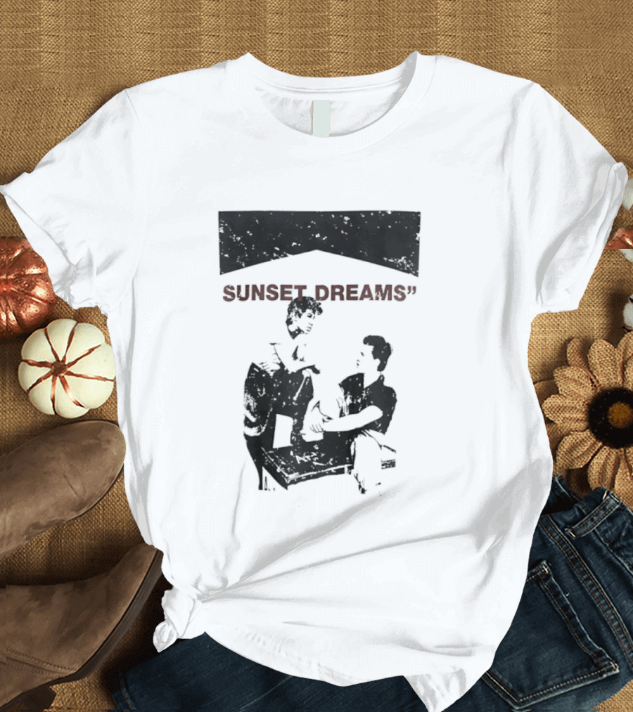 SUNSET DREAMS Streetwear T-Shirt