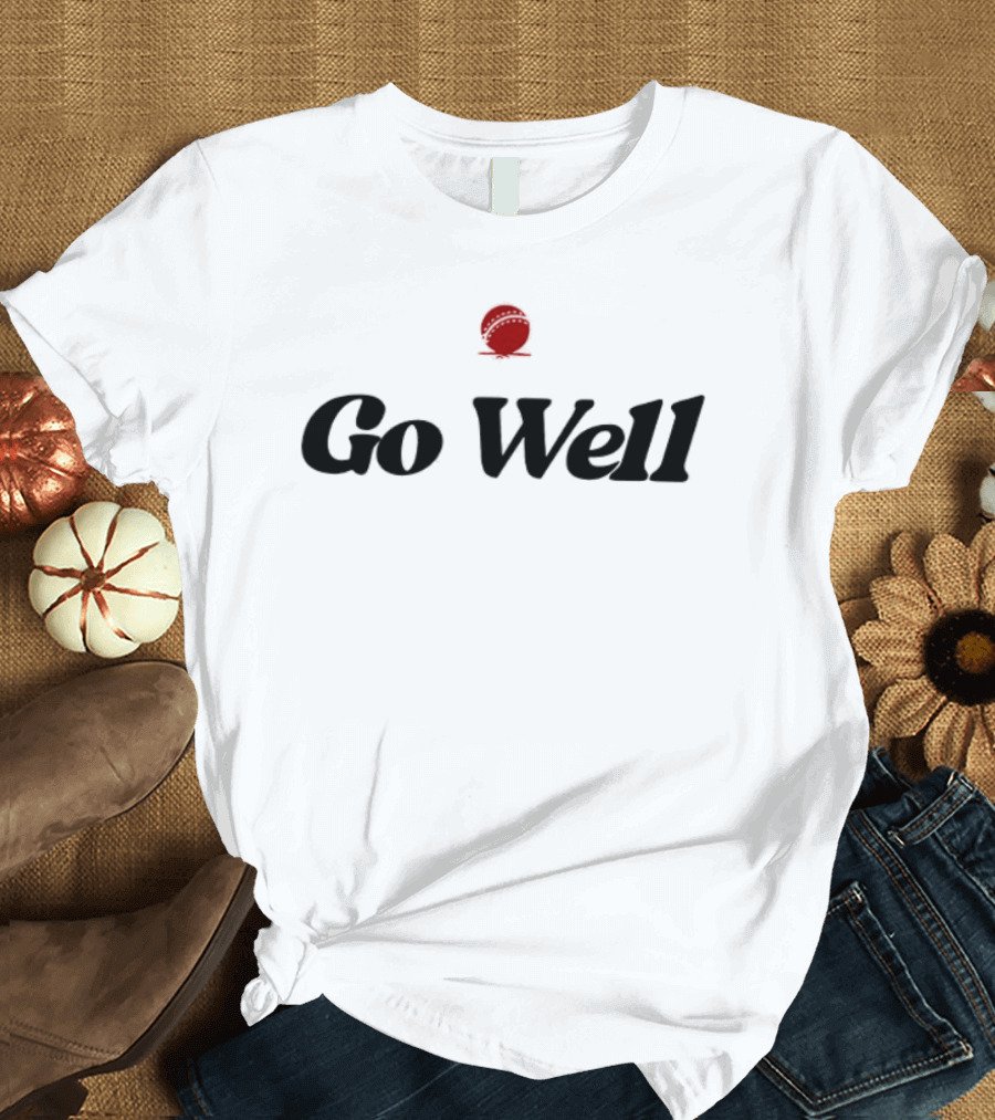 Go Well Cheers Cricket Red Ball Icon 2 Sided T-Shirt