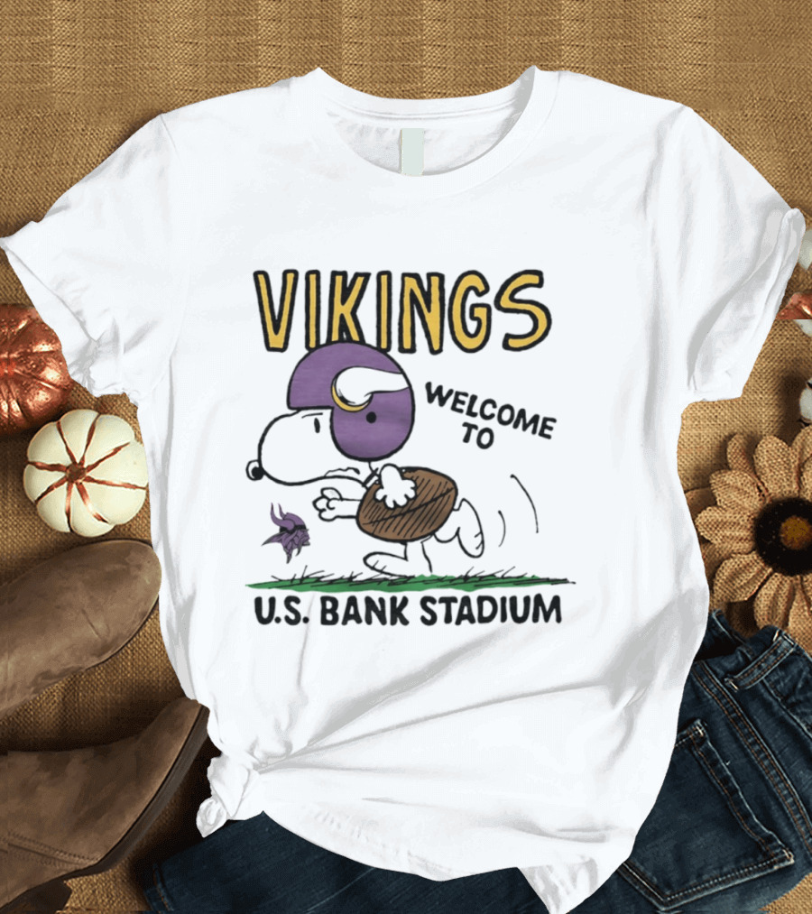 Minnesota Vikings Snoopy Welcome To U.S. Bank Stadium Peanuts Collaboration T-Shirt