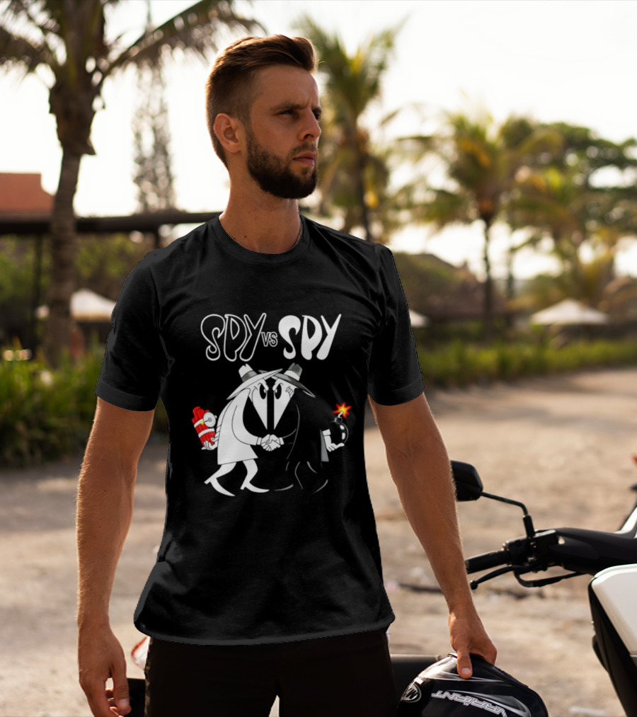 Spy Vs Spy Mad Magazine Comic Strip Cold War Classic Characters Showdown T-Shirt