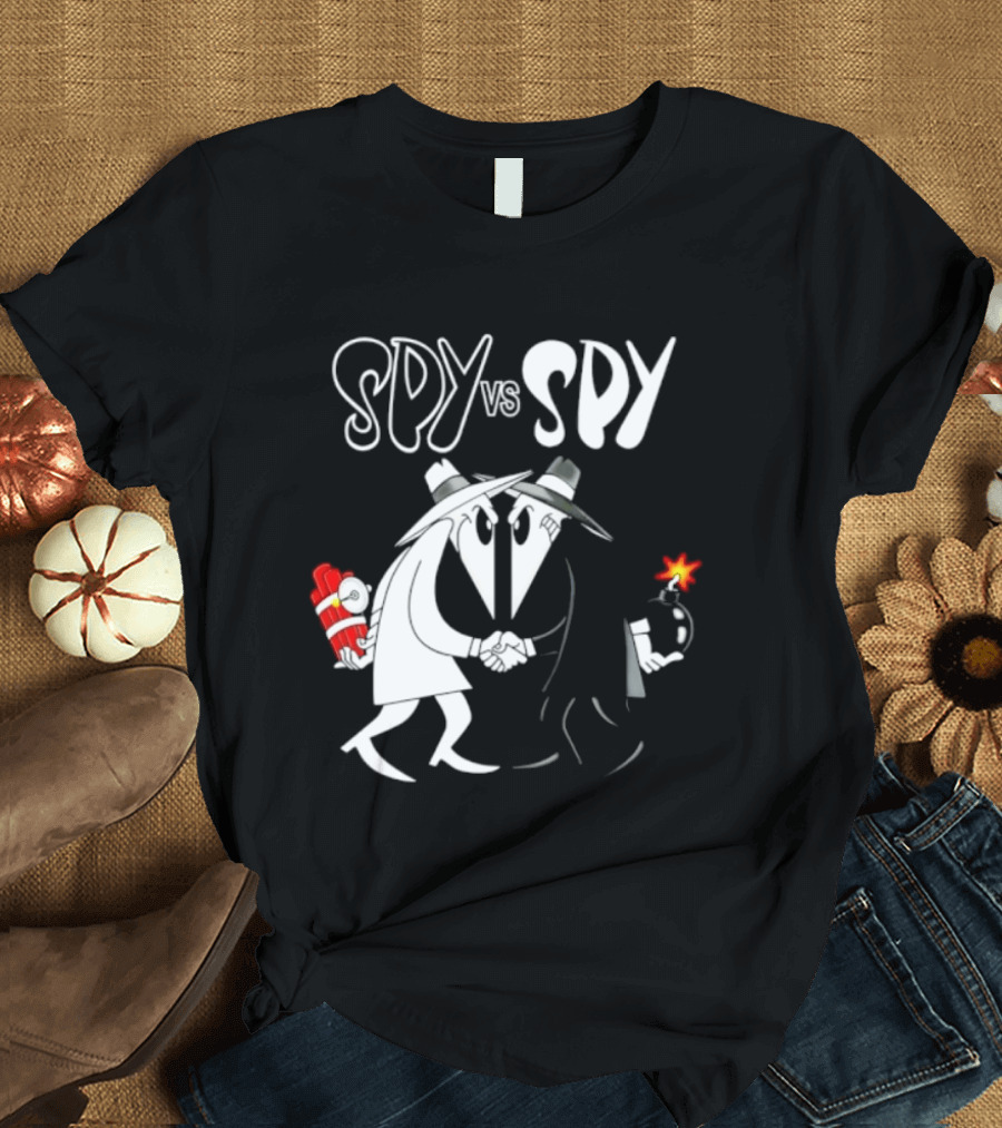Spy Vs Spy Mad Magazine Comic Strip Cold War Classic Characters Showdown T-Shirt