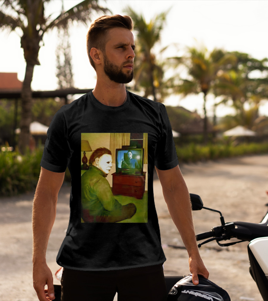 Michael Myers Ing Himself On TV Halloween Scene T-Shirt
