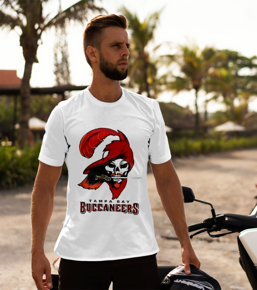 Rueben Bain Jr Tampa Bay Buccaneers 2026 Fire The Cannons Football Skeleton Pirate Flag T-Shirt