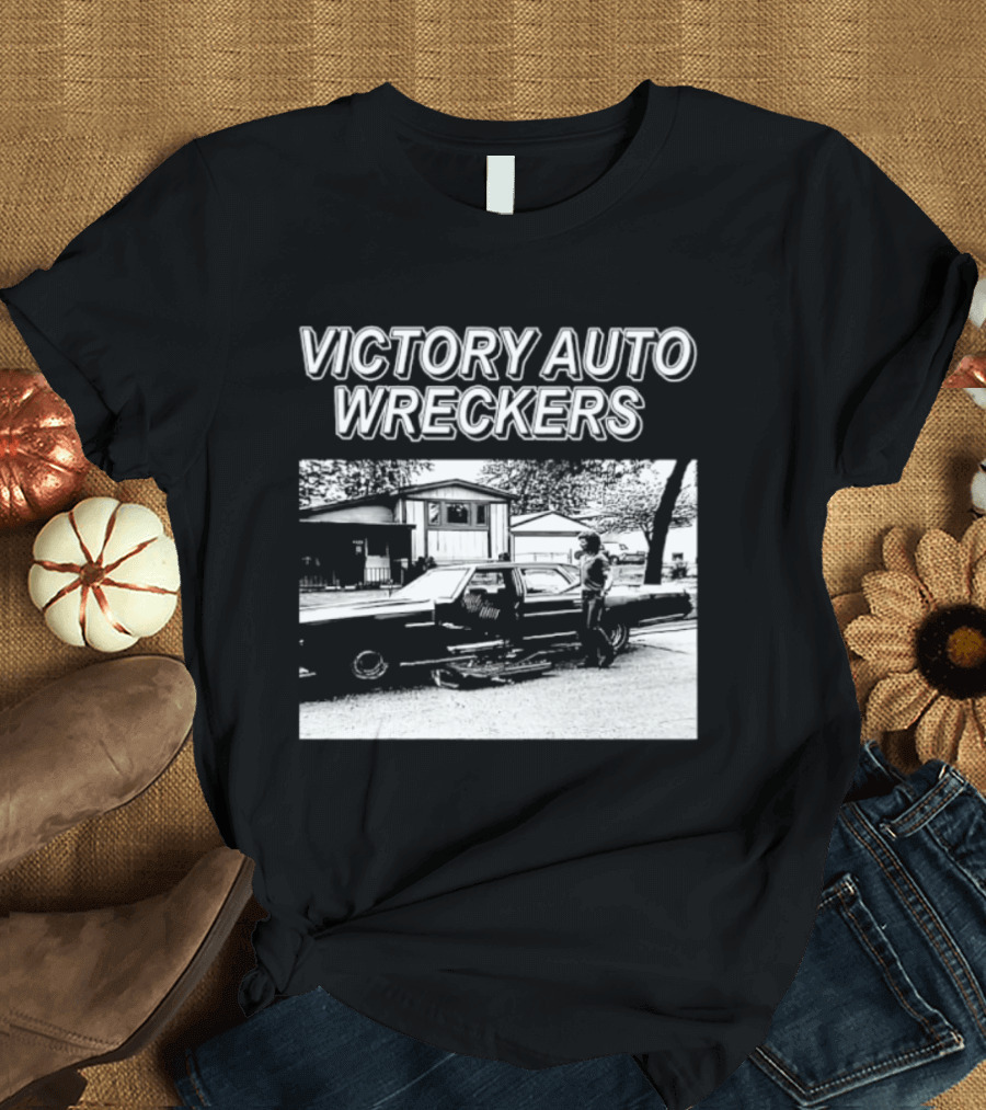 Victory Auto Wreckers Classic Chicago TV Commercial Scene T-Shirt