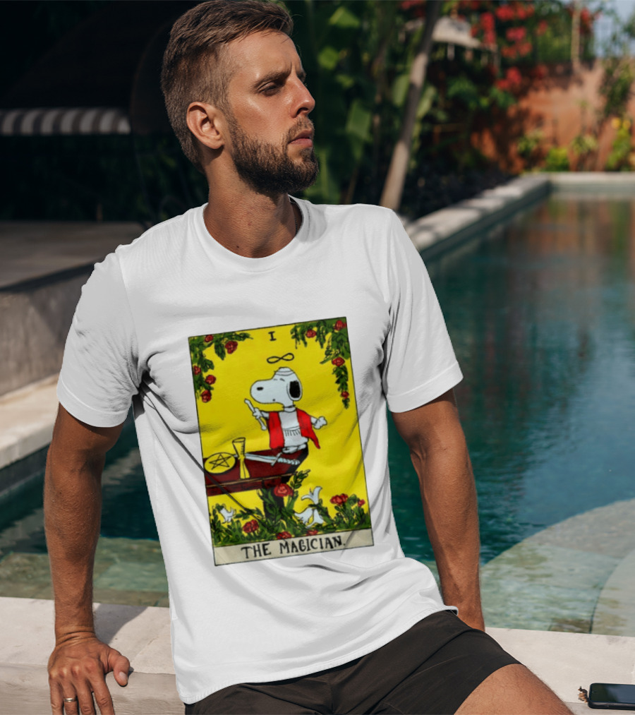 Snoopy Peanuts The Magician Tarot Card T-Shirt