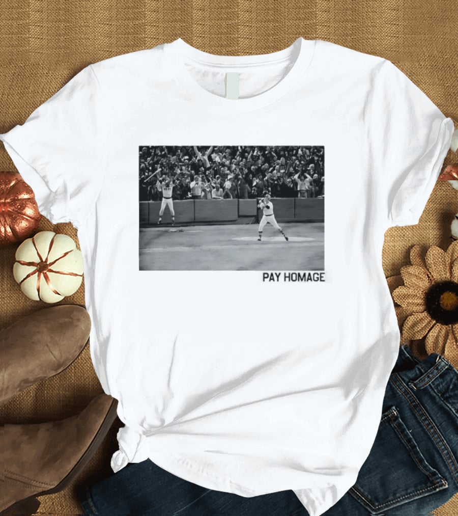 Carlton Fisk Boston Red Sox Baseball Pay Homage Moment Iconic Celebration T-Shirt