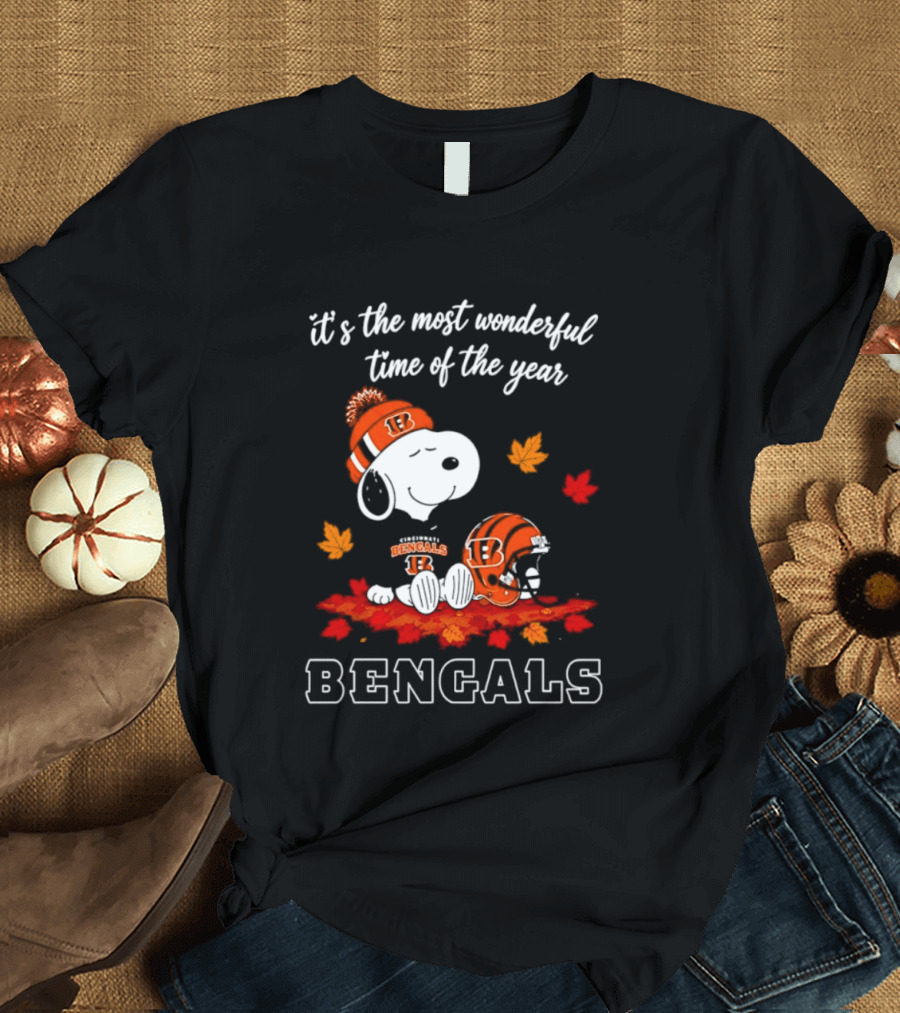 Cincinnati Bengals Snoopy Fall Halloween 2026 It's The Most Wonderful Time Of The Year T-Shirt