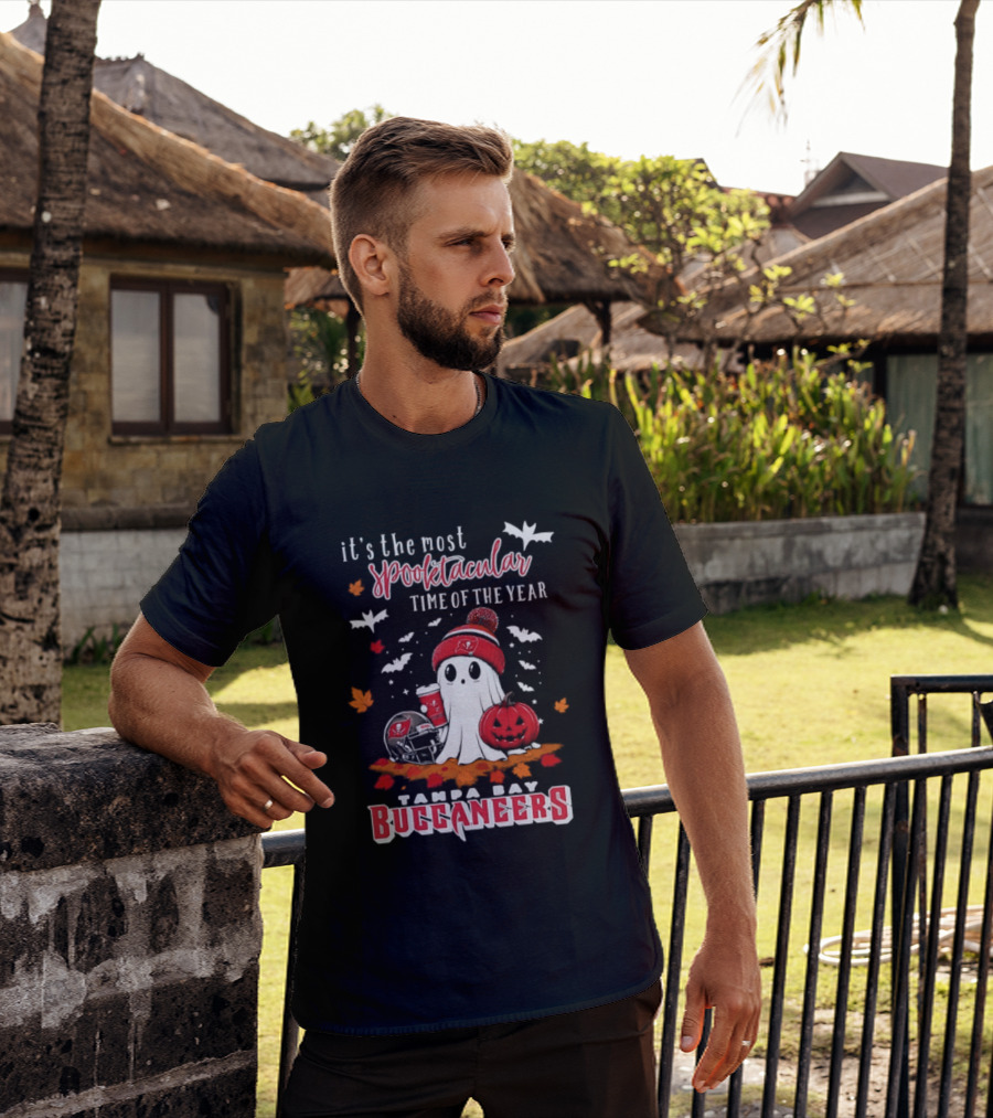 Tampa Bay Buccaneers Halloween Ghost 2026 Spooktacular Time Of The Year T-Shirt