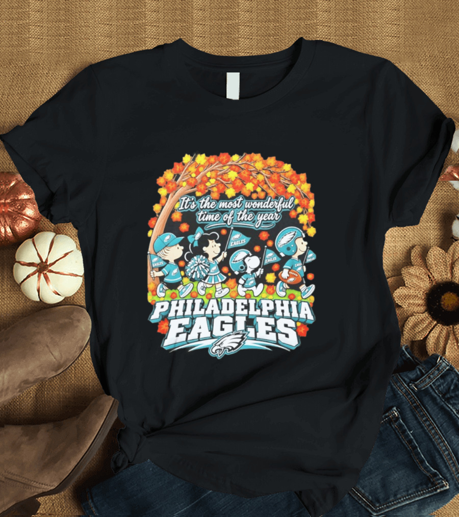 Philadelphia Eagles Peanuts Characters Autumn It's The Most Wonderful Time Of The Year T-Shirt
