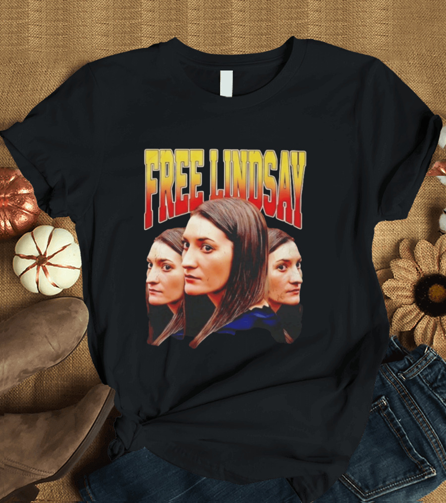FREE LINDSAY Clancy Multiple Faces T-Shirt