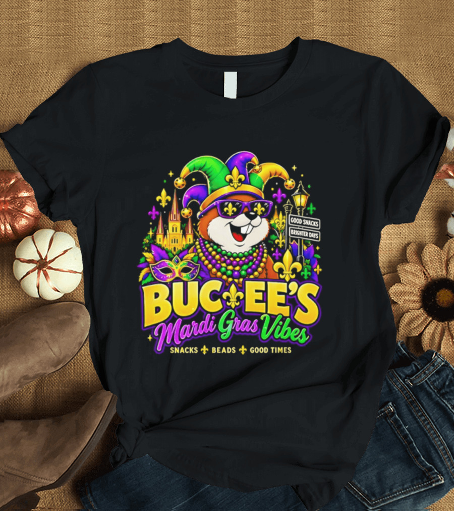 Buc Ee's Mardi Gras Vibes Snacks Beads Good Times T-Shirt