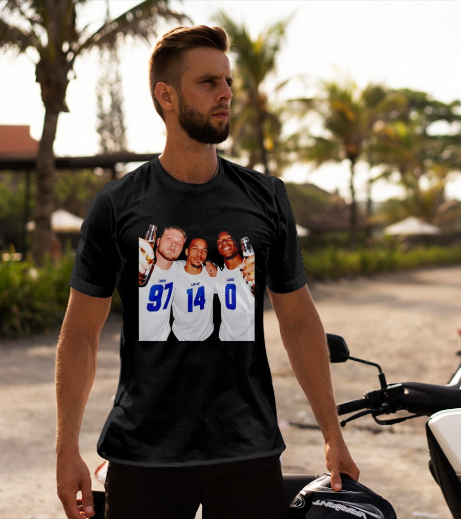 Detroit Lions Aidan Hutchinson Amon Ra St. Brown Jahmyr Gibbs Holding Beer Bottles Smoking Celebration T-Shirt