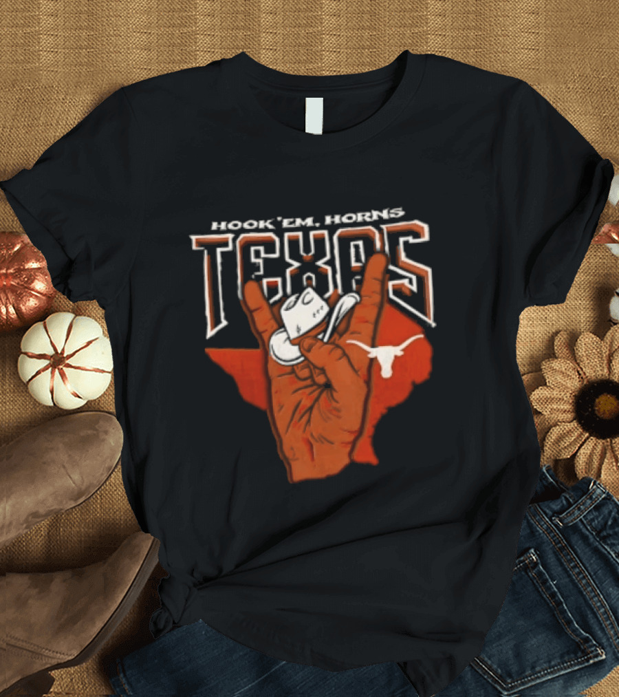 Hook 'em Texas Longhorns Hand Sign With Cowboy Hat And Longhorn T-Shirt