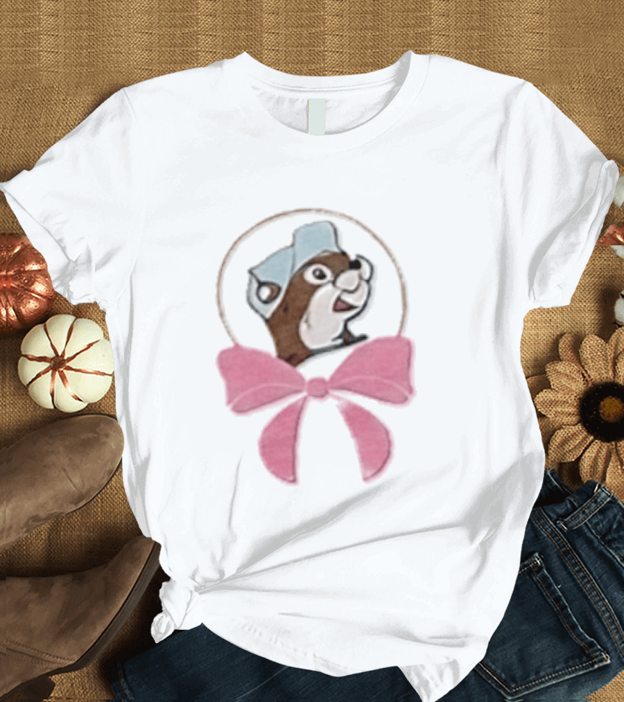 Buc Ee's Beaver With Pink Bow Icon In Circle T-Shirt