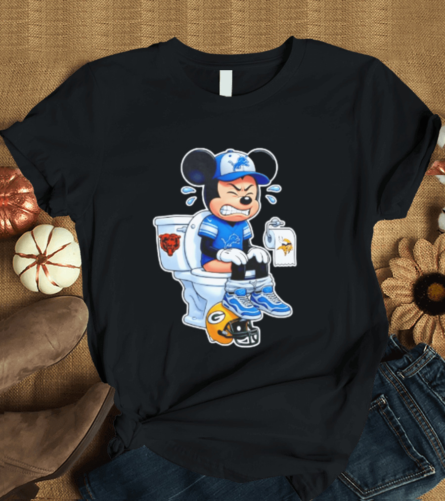 Detroit Lions Mickey Toilet Beating Bears Vikings Packers Football T-Shirt