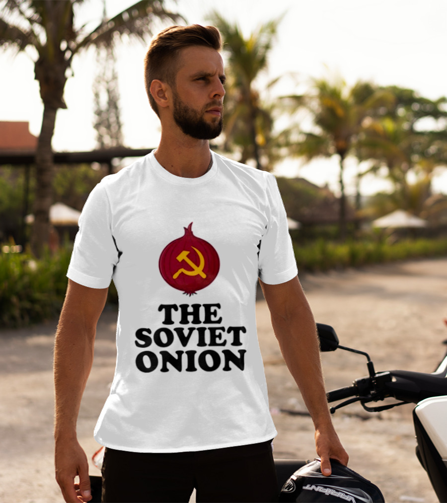 The Soviet Onion Communism USSR Pun Political Humor Hammer Sickle T-Shirt