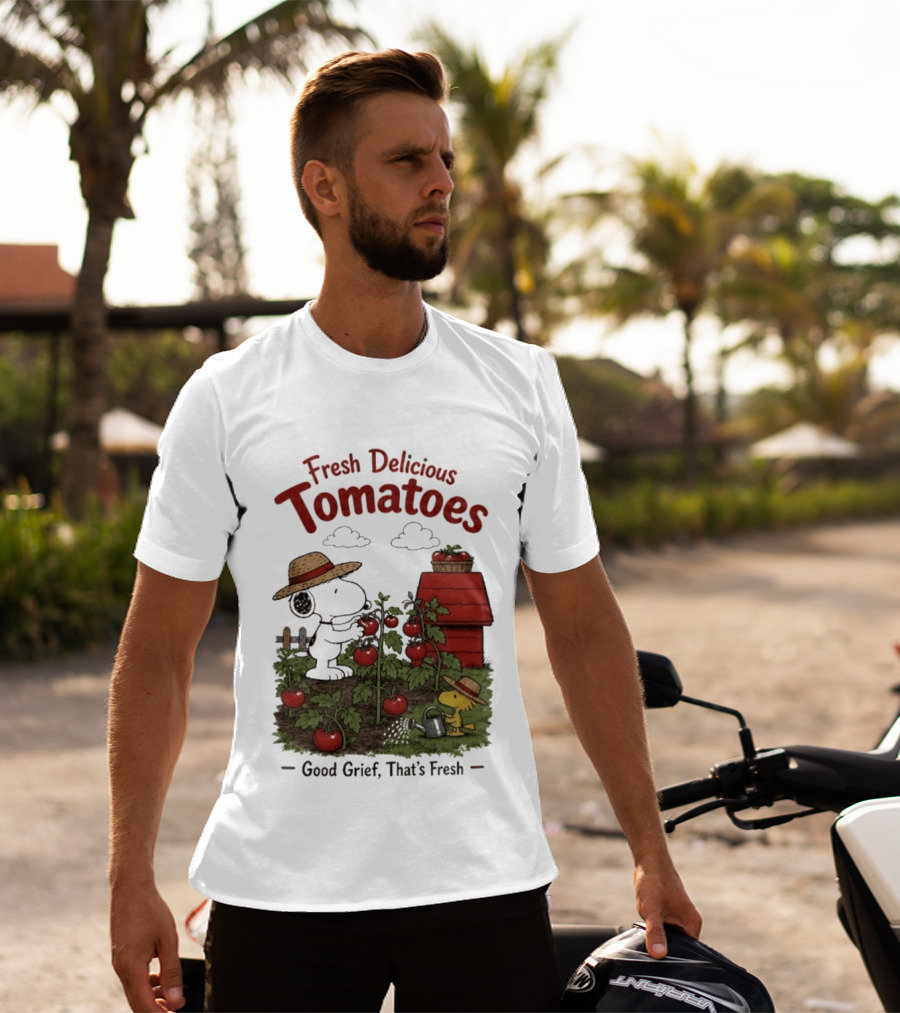 Snoopy Fresh Delicious Tomatoes Good Grief That's Fresh Garden Scene T-Shirt