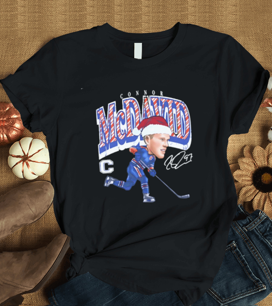 Connor McDavid Edmonton Oilers Cartoon Santa Hat ND97 T-Shirt