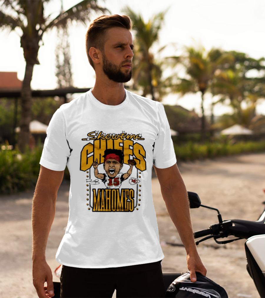 Showtime Chiefs Patrick Mahomes 15 Caricature T-Shirt