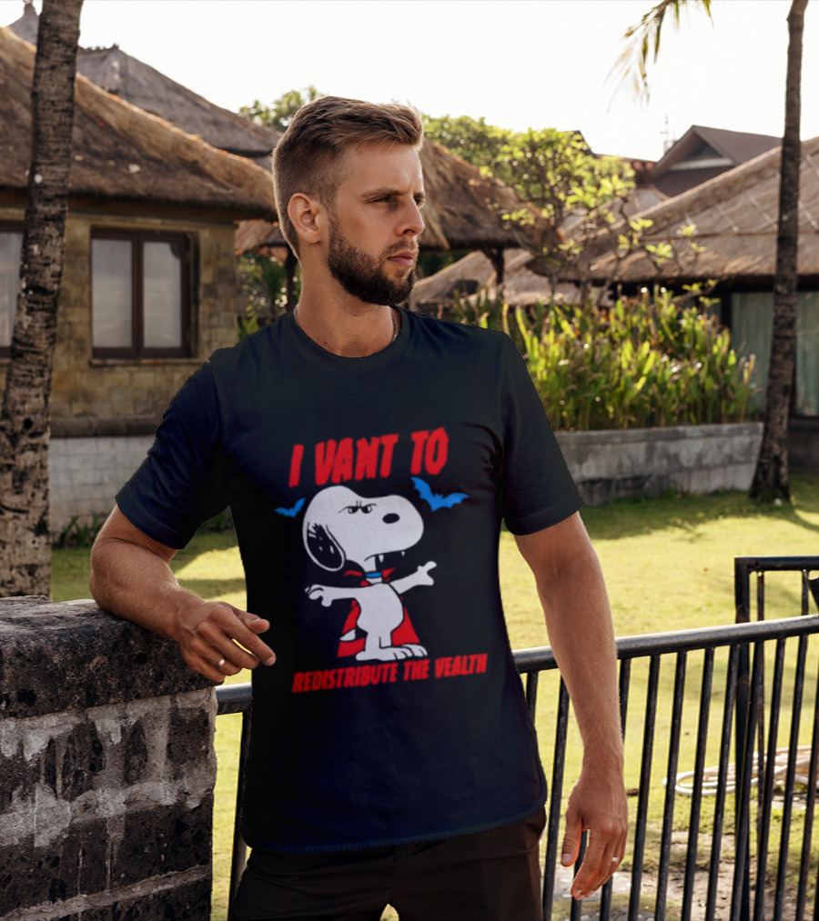 Snoopy I Want To Redistribute The Wealth Halloween Dracula Bats T-Shirt