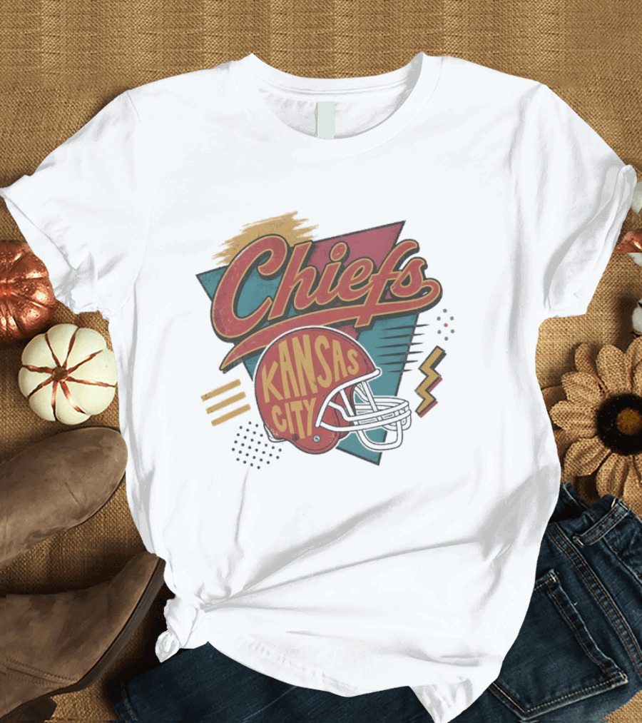 Kansas City Chiefs Game Day Retro Helmet T-Shirt