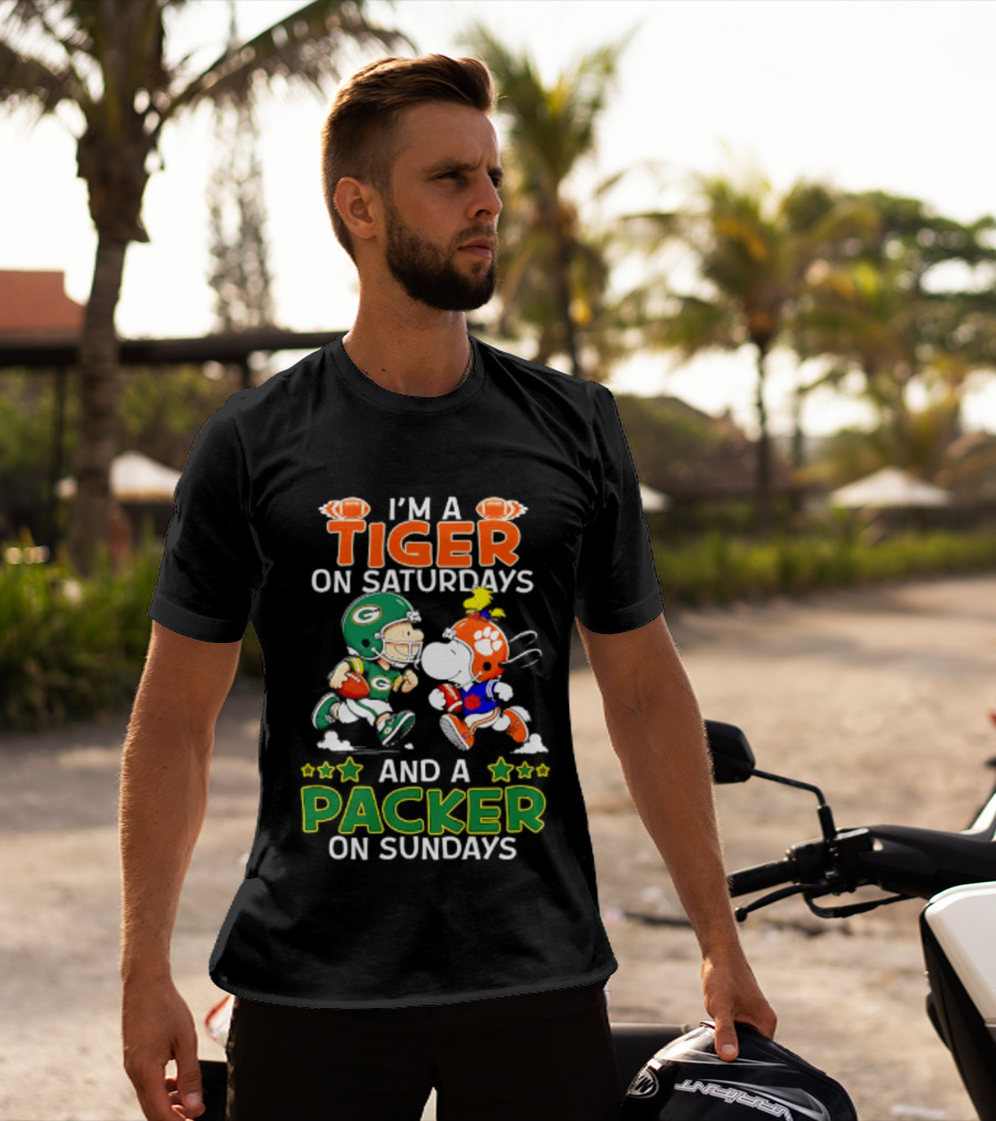 Clemson Tigers Fan On Saturdays Green Bay Packers Supporter On Sundays Football Peanuts T-Shirt