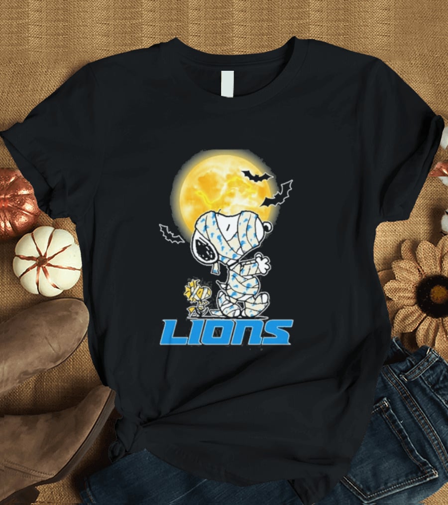 Detroit Lions Snoopy Halloween 2026 Full Moon Bat Holiday T-Shirt