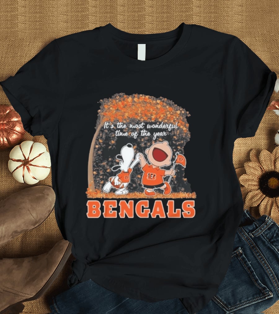 Cincinnati Bengals Snoopy Charlie Brown 2026 Most Wonderful Time T-Shirt