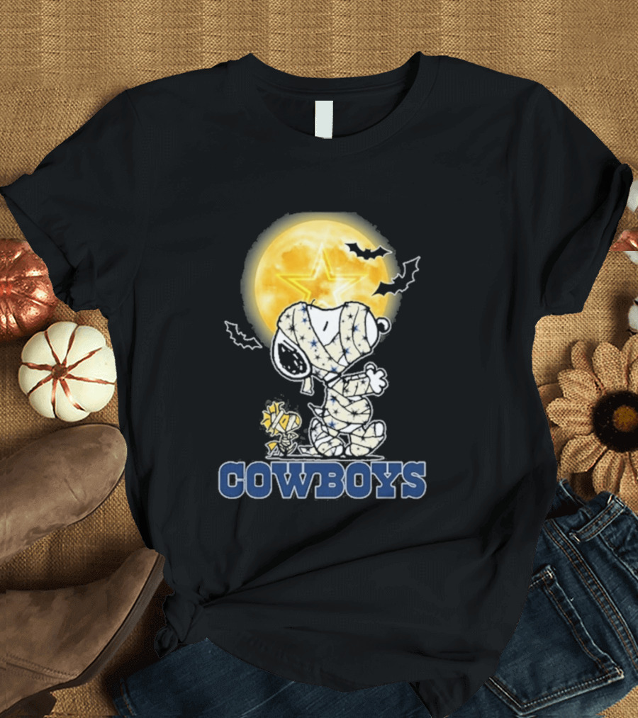 Dallas Cowboys Snoopy Halloween 2026 Full Moon Bat Scene T-Shirt