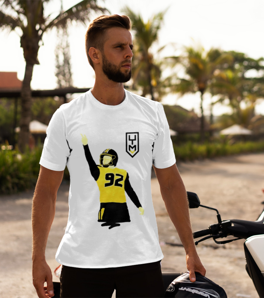 Harrison Mevis 92 Los Angeles Rams The Thiccer Kicker Football Player Quarterback Iconic Celebratory Pose T-Shirt